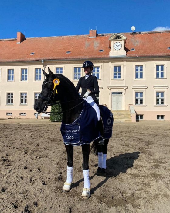 Neustadt/Dosse und Schenefeld: Cadeau Noir siegreich im Grand Prix