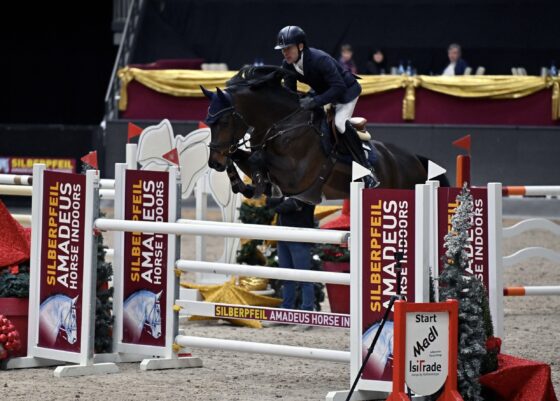 Salzburg Amadeus Indoors: Sixpack top in Form